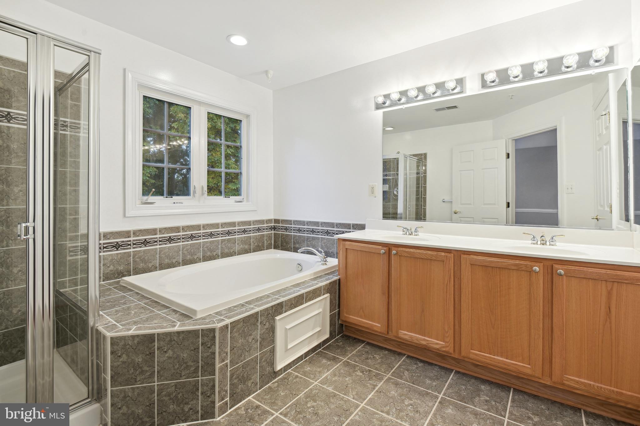 POTOMAC CHASE - Residential