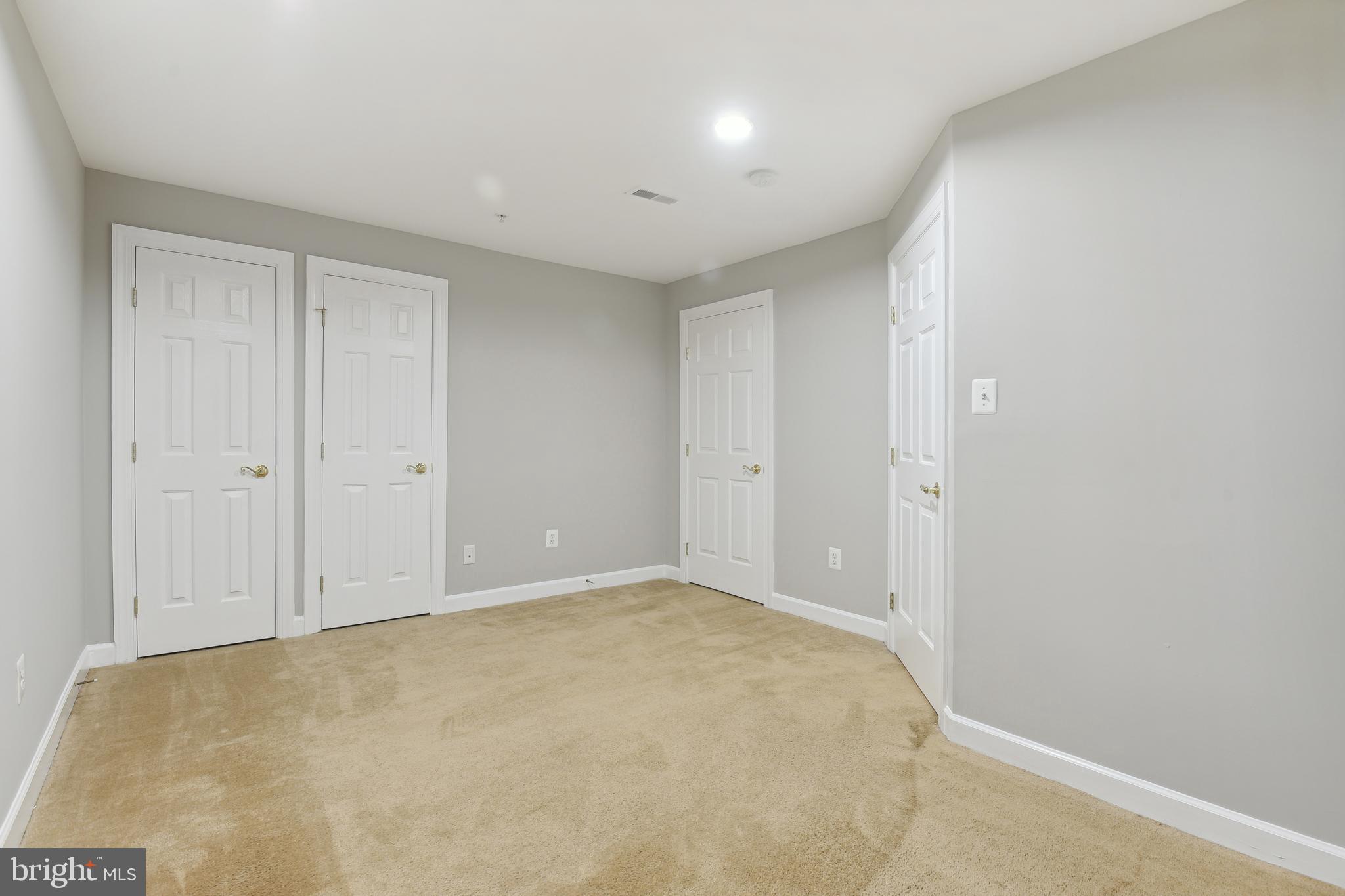 POTOMAC CHASE - Residential