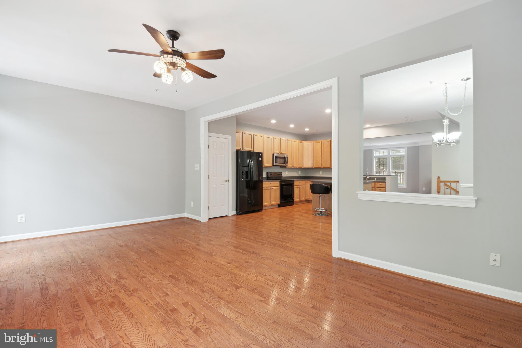 POTOMAC CHASE - Residential