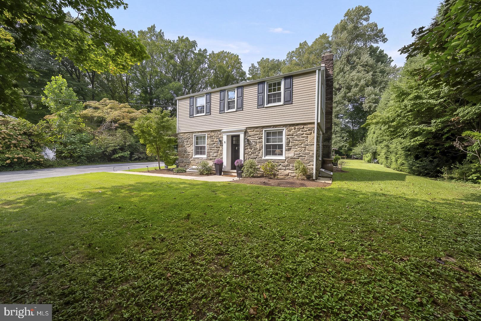 5 WATERVILLE ROAD