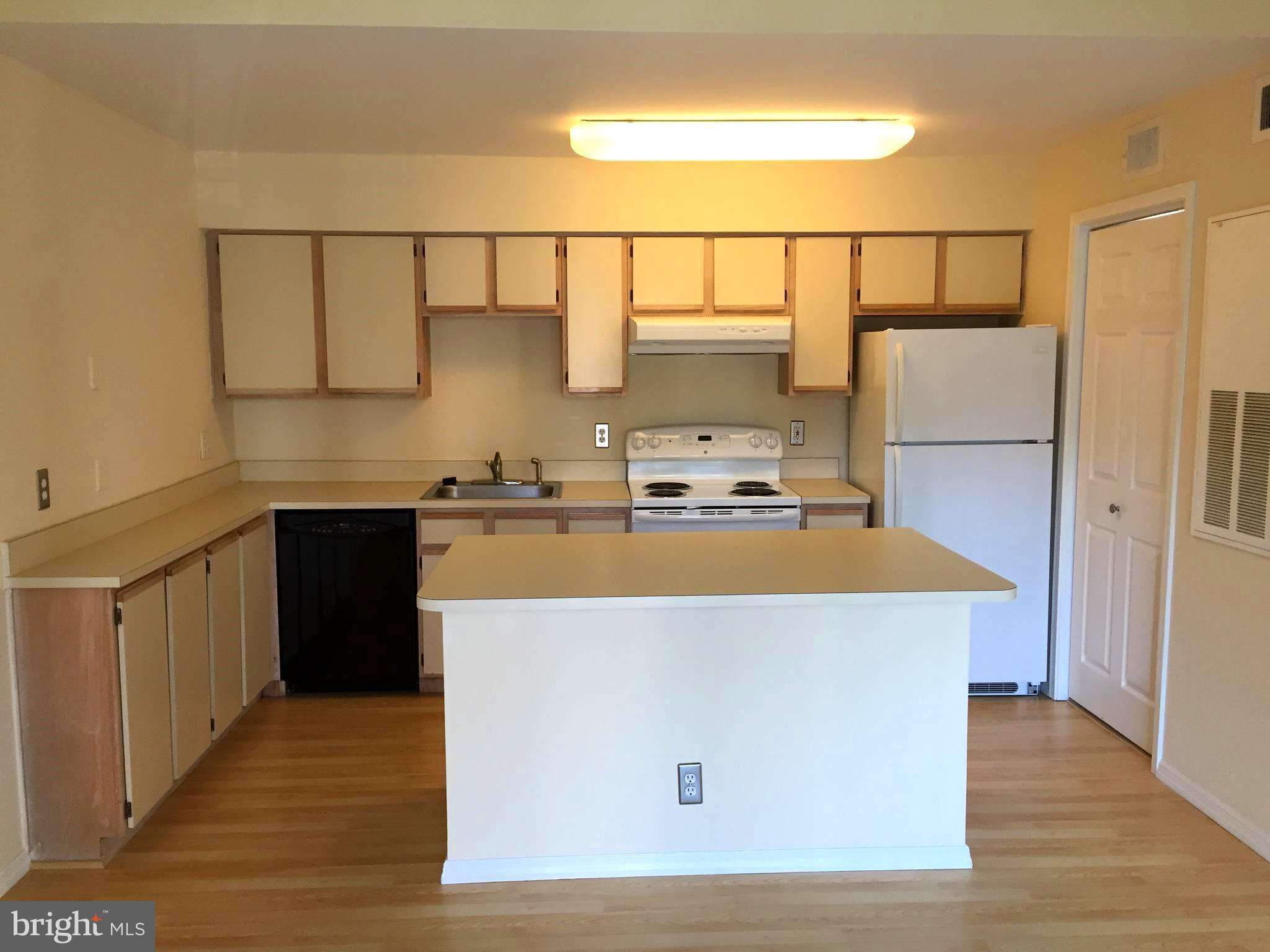 POINTE AT PARK CENTER - Residential Lease