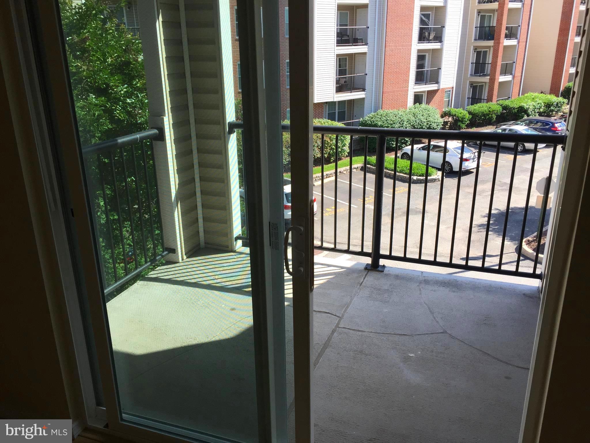 POINTE AT PARK CENTER - Residential Lease