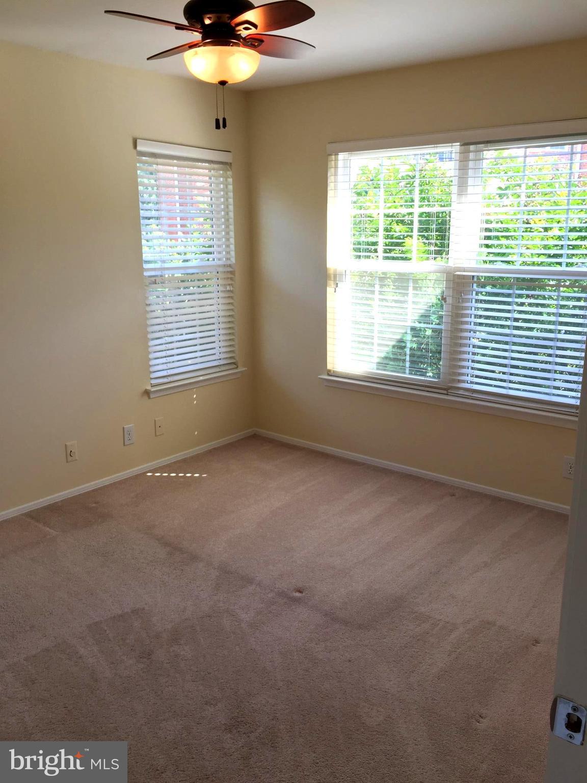 POINTE AT PARK CENTER - Residential Lease