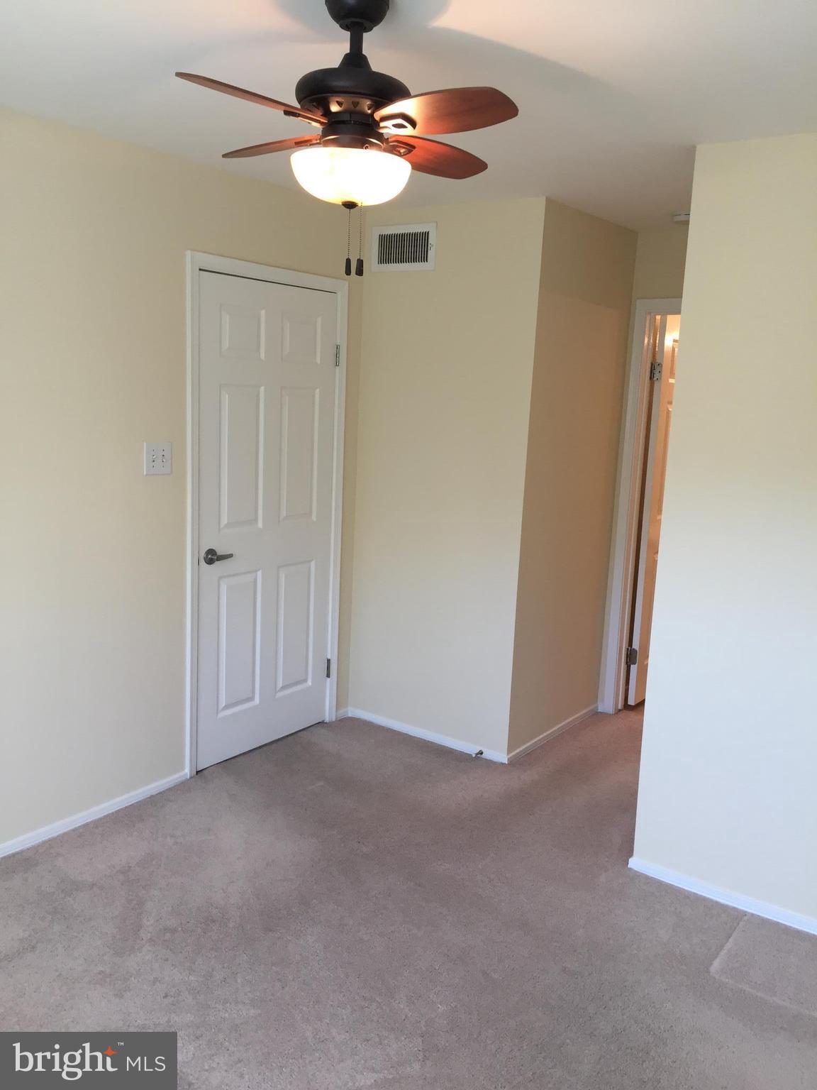 POINTE AT PARK CENTER - Residential Lease