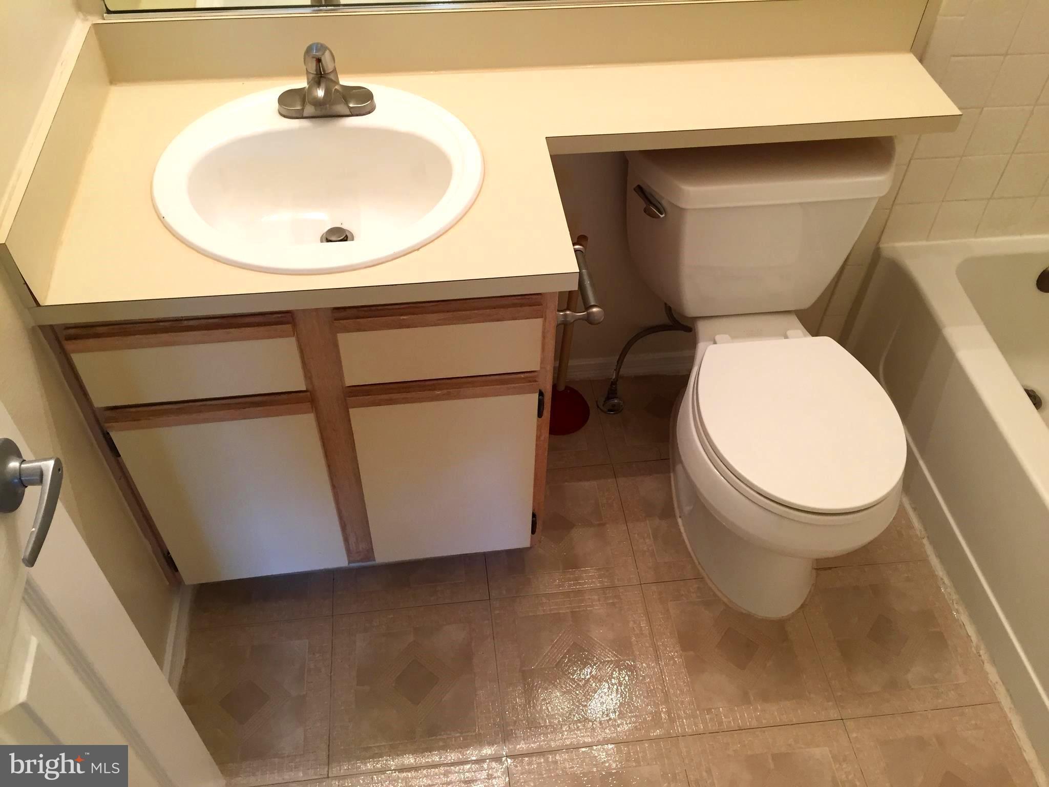 POINTE AT PARK CENTER - Residential Lease