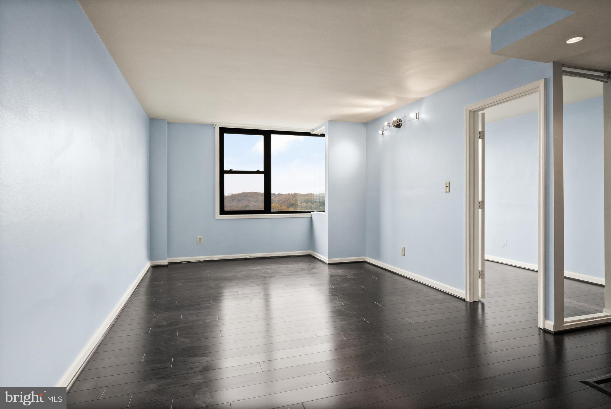 FORTY SIX HUNDRED - Residential