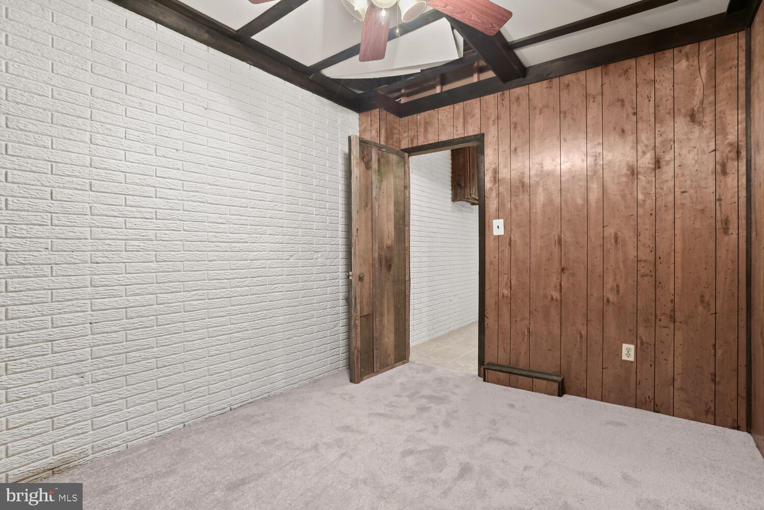 HILLSBOROUGH - Residential