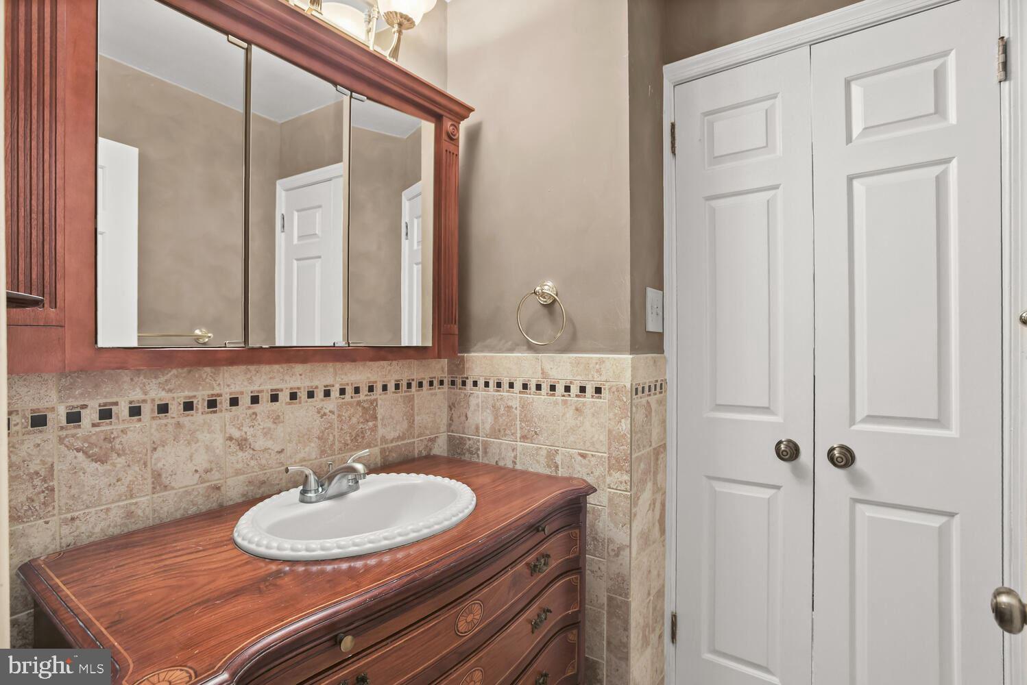 HILLSBOROUGH - Residential