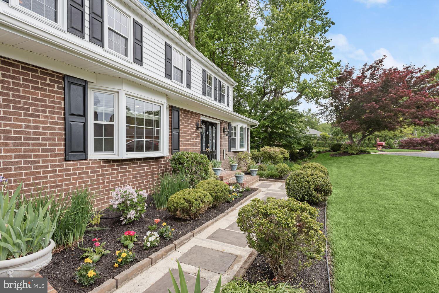 HILLSBOROUGH - Residential