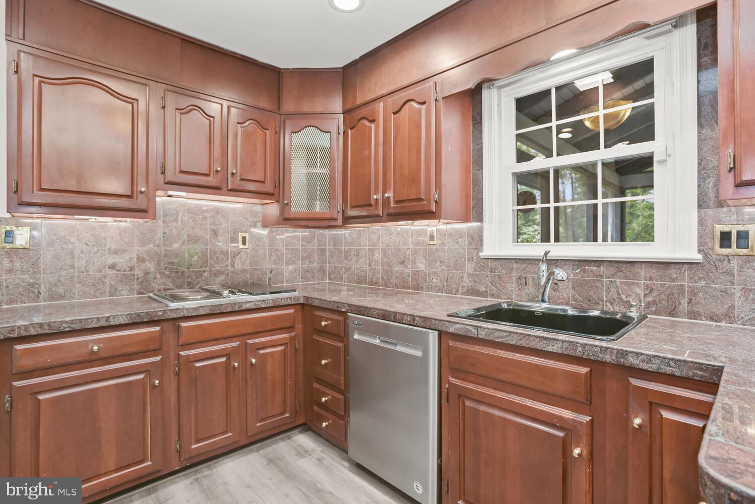 HILLSBOROUGH - Residential