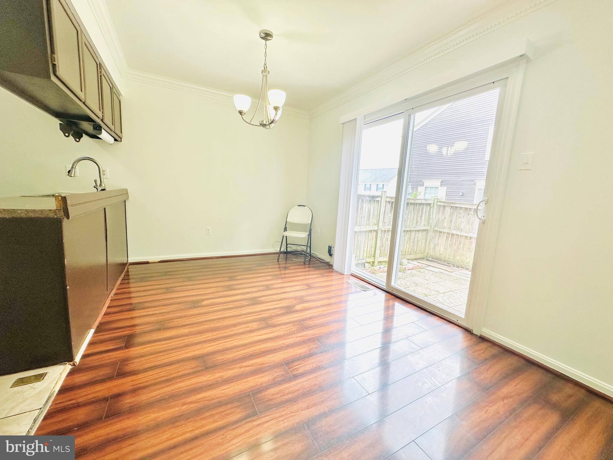 LONGMEAD - Residential