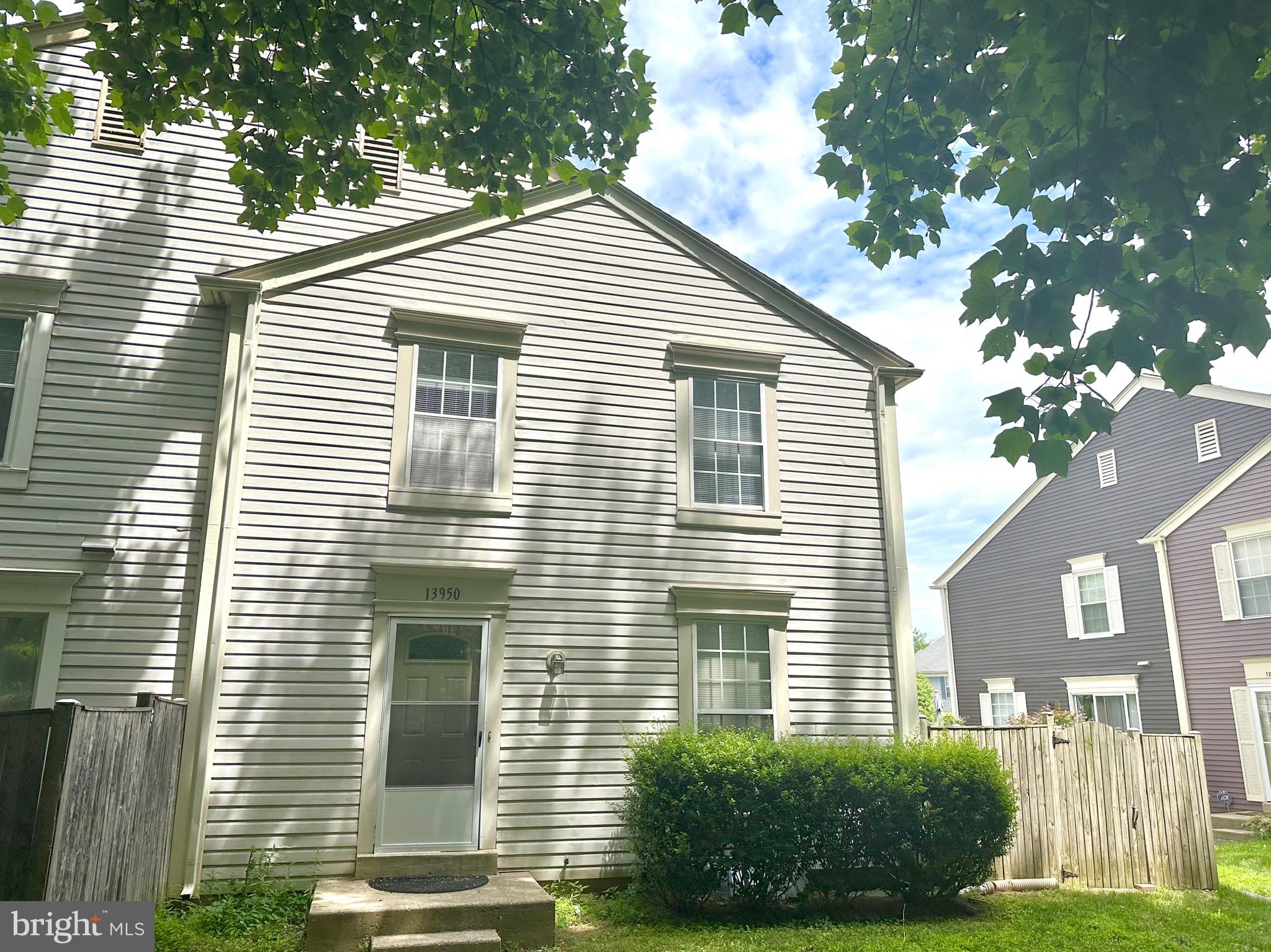 LONGMEAD - Residential