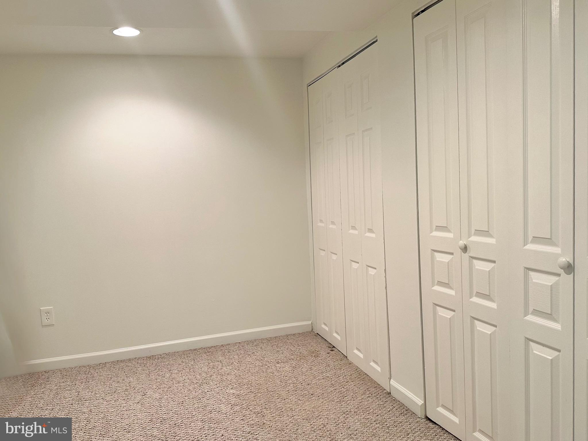 LONGMEAD - Residential