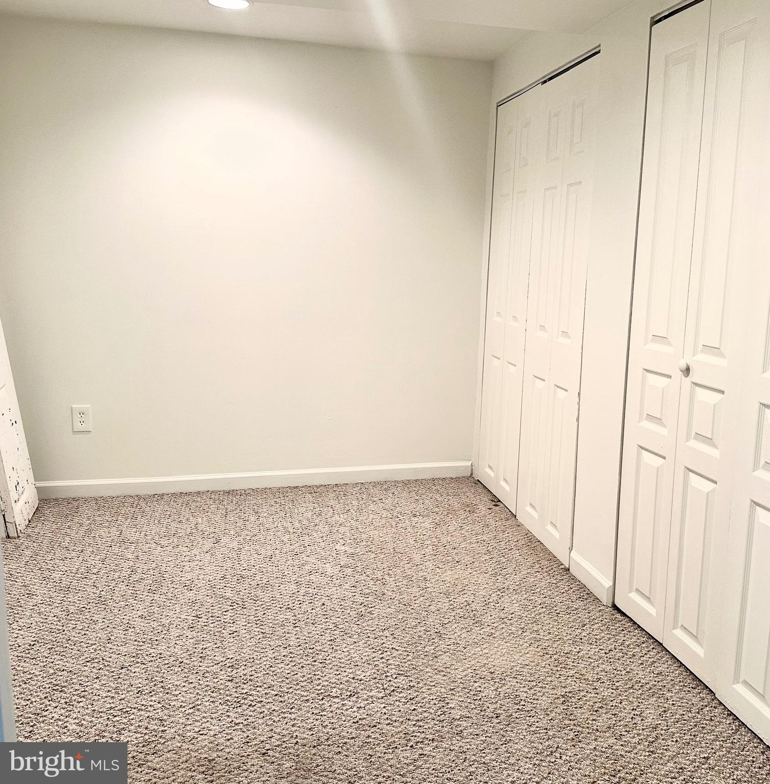 LONGMEAD - Residential