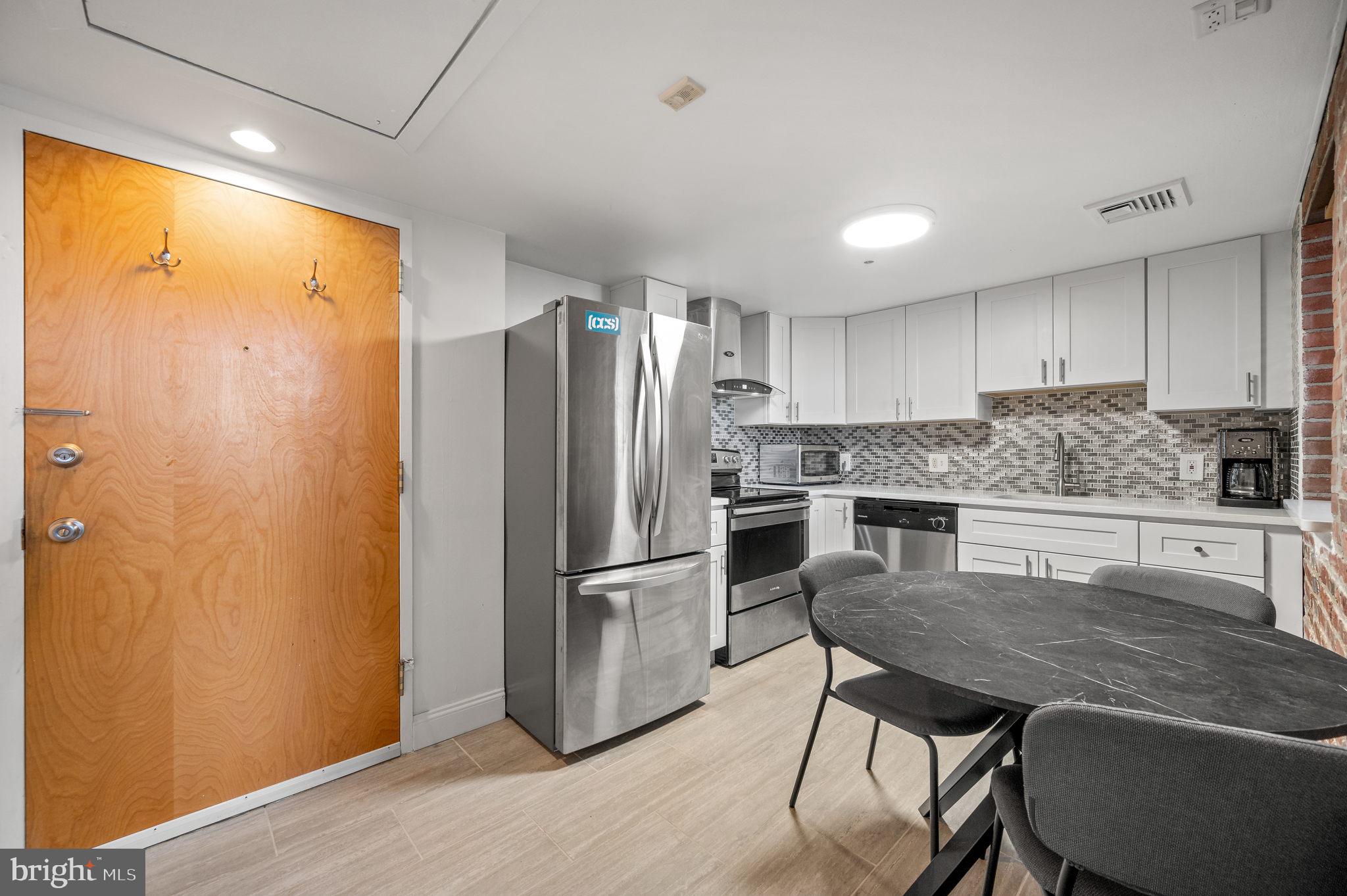 OLD CITY - Residential Lease