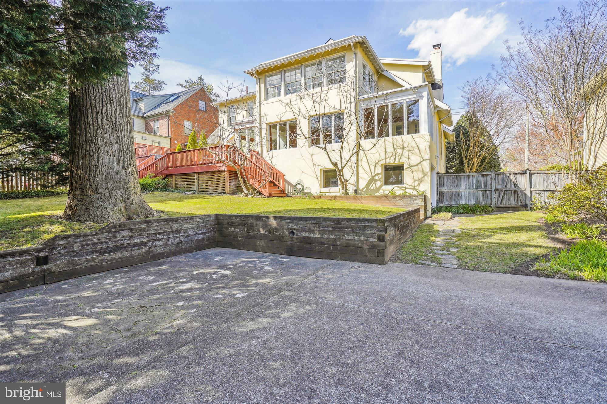 3220 PATTERSON STREET NW