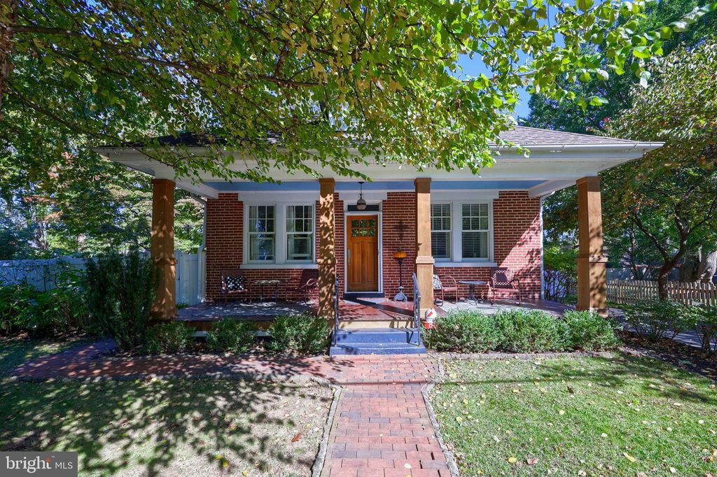 Photo of 9 Roselle Avenue, LANCASTER, PA 17603 (MLS # PALA2079452)