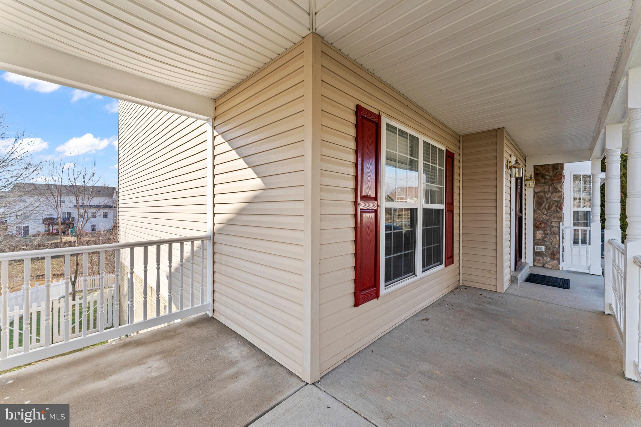 REDWOOD LAKES - Residential