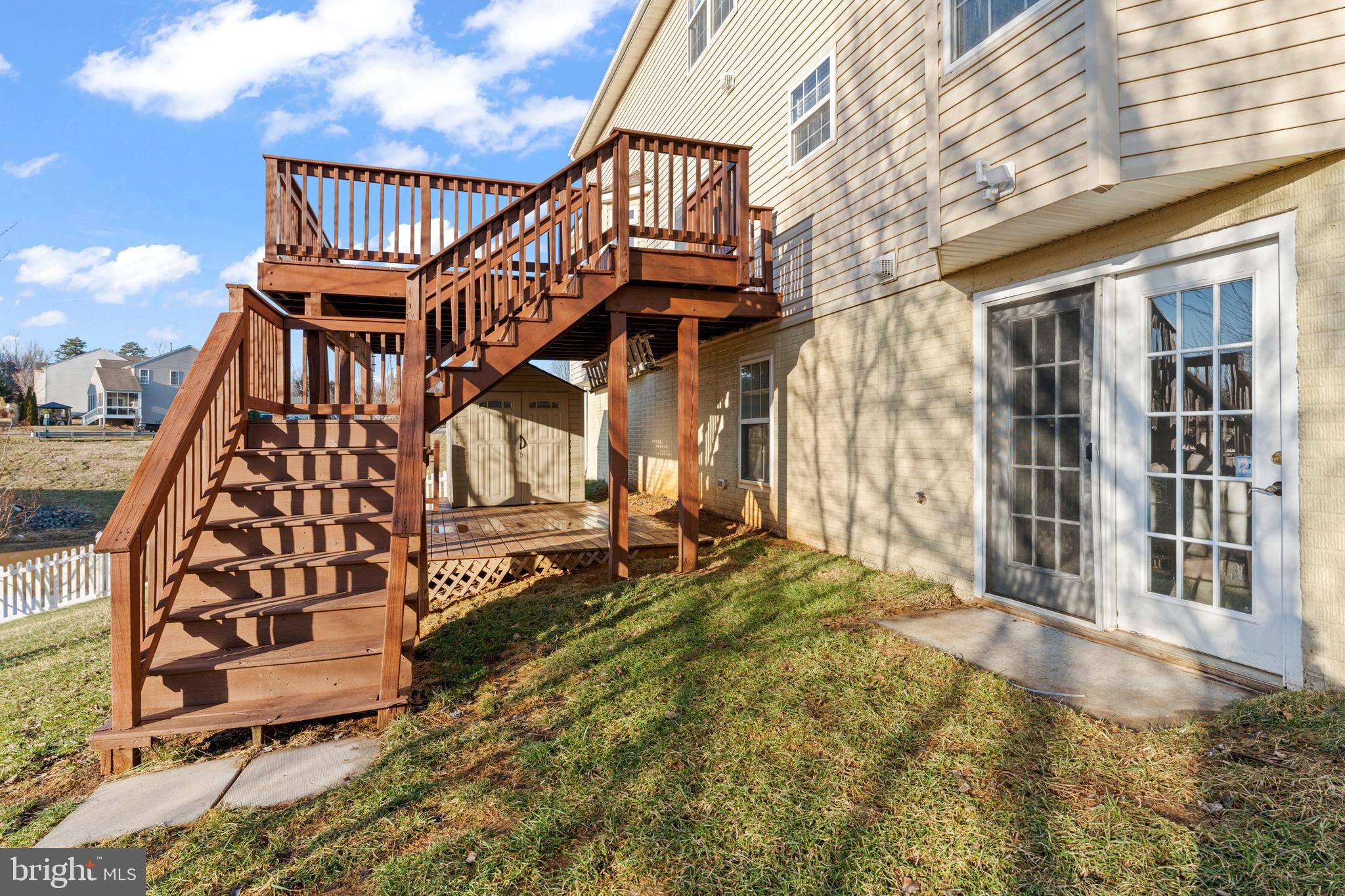 REDWOOD LAKES - Residential