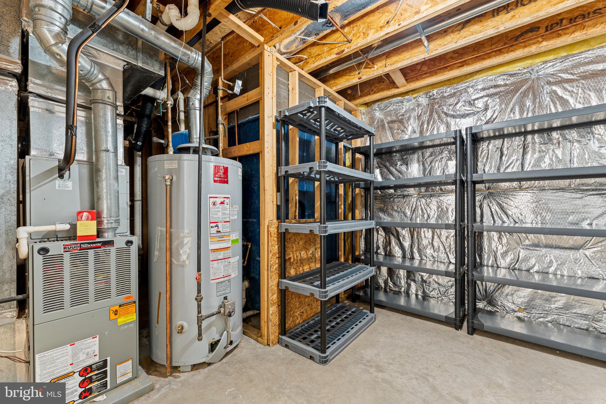 REDWOOD LAKES - Residential