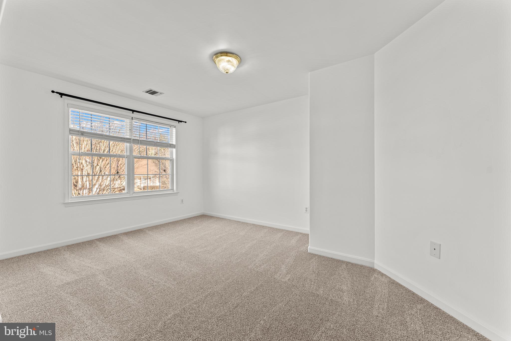 REDWOOD LAKES - Residential