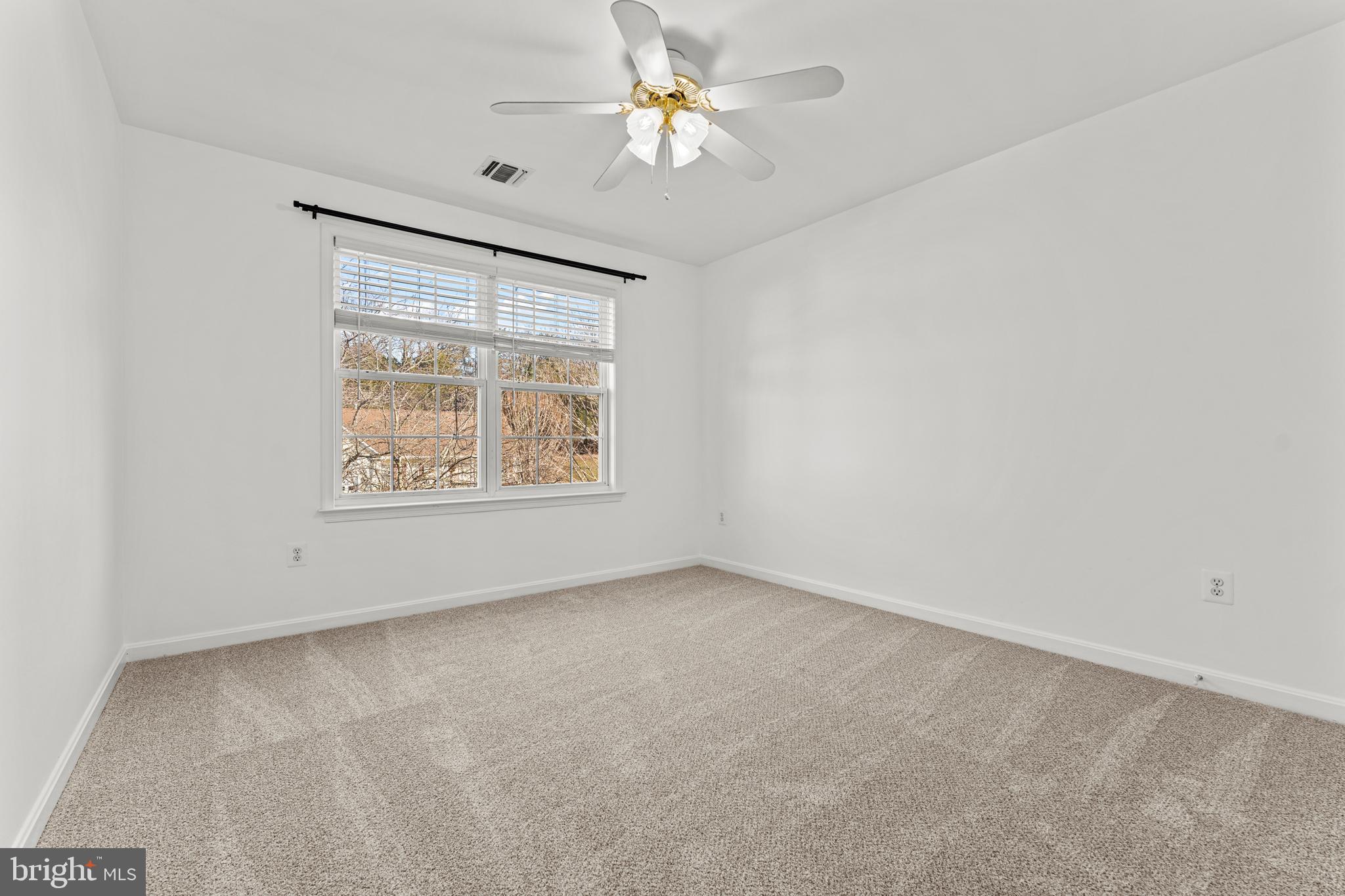 REDWOOD LAKES - Residential