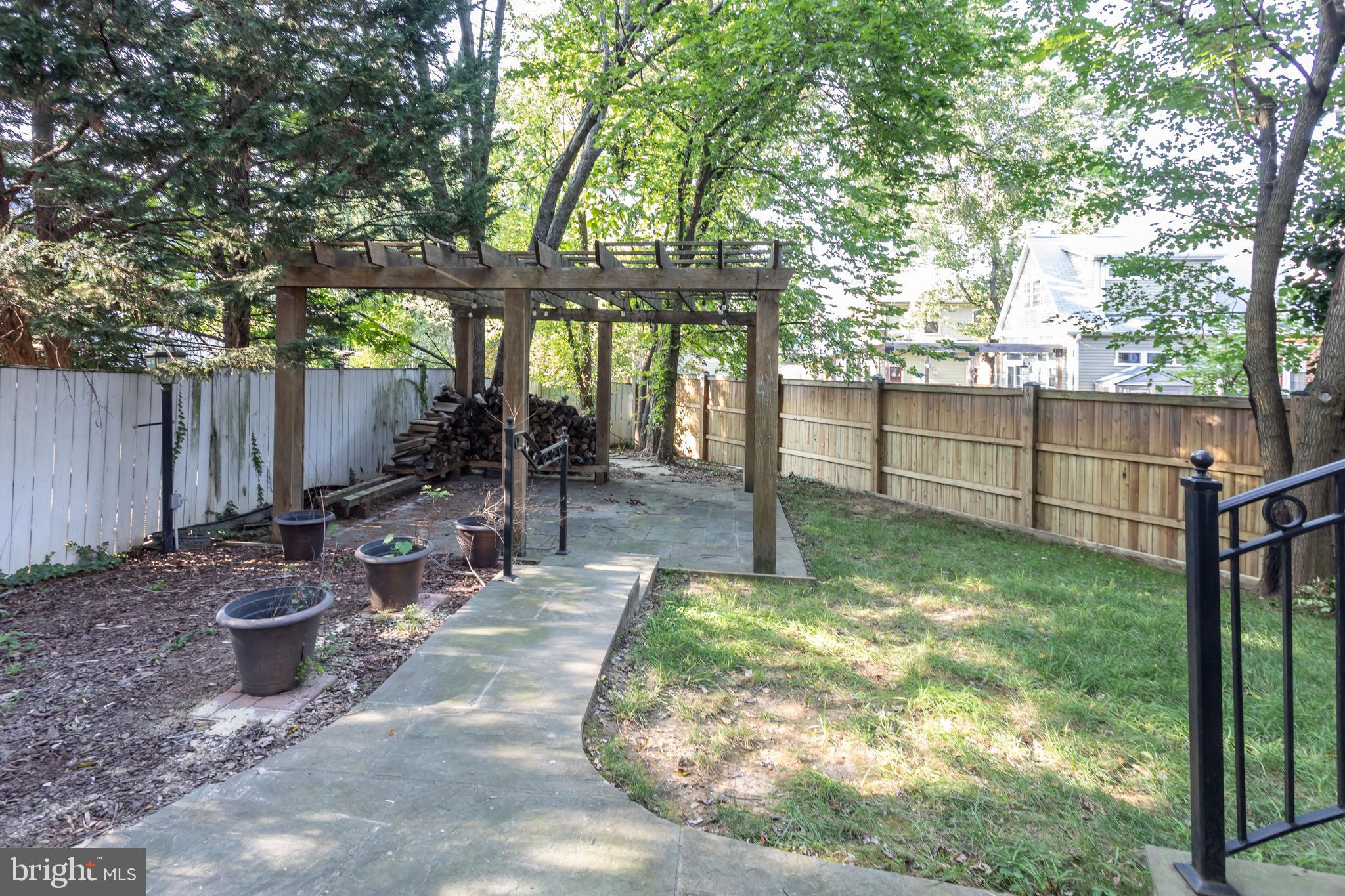 CHERRYDALE - Residential