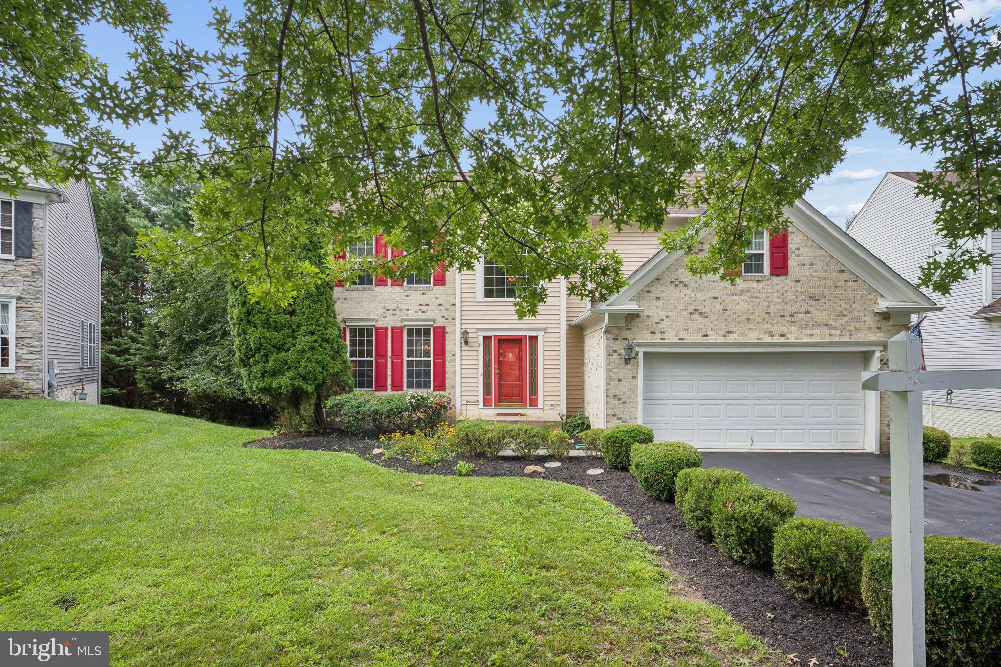 11 BROOK HILL COURT
