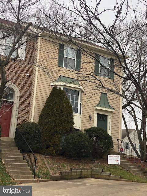 9602 BLAKE LANE