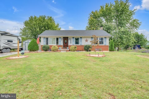 Homes For Sale - 299 Berlin Road<br/> Adams County, NEW OXFORD, PA 17350