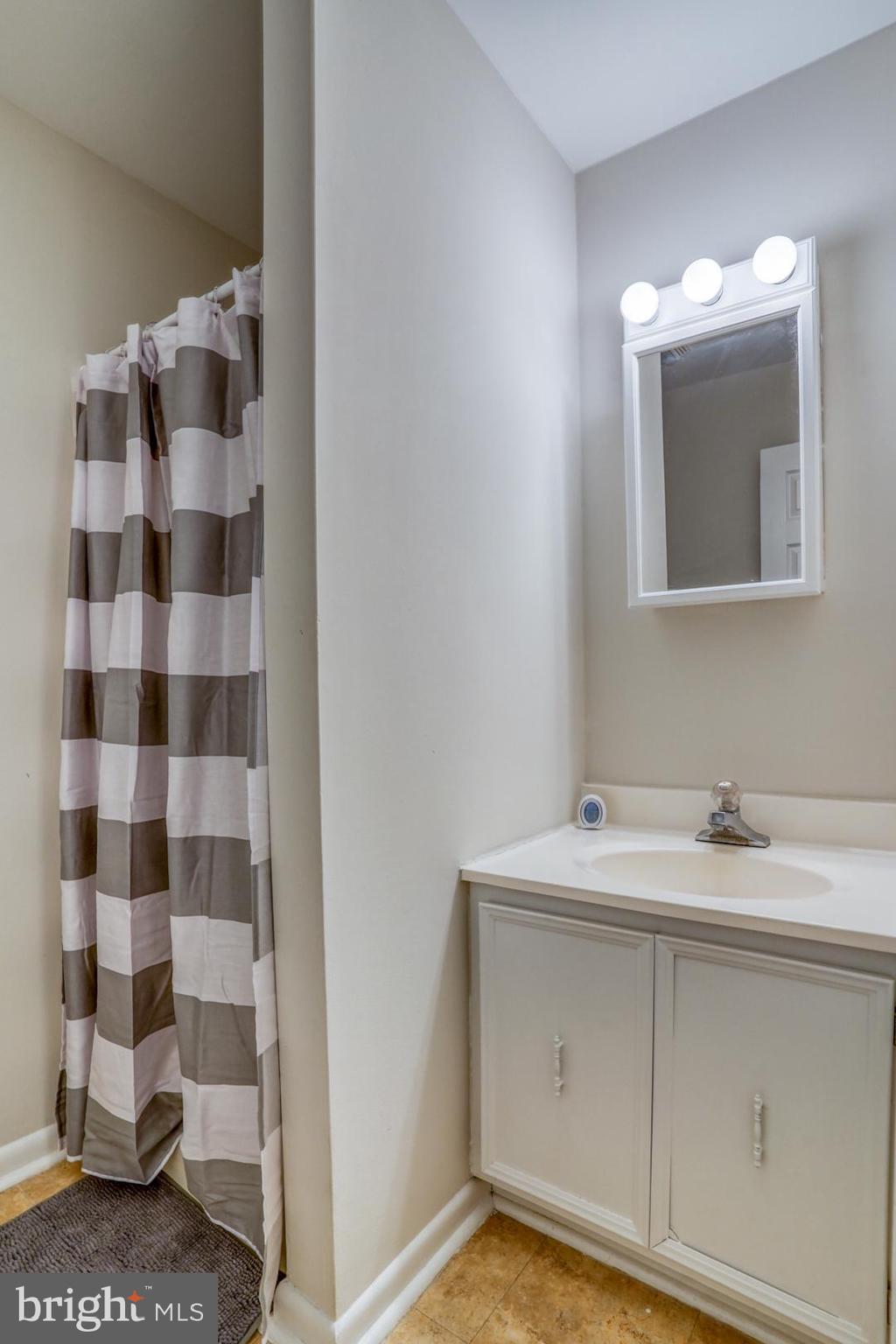 RHYANES SCOTTOWN DEV - Residential