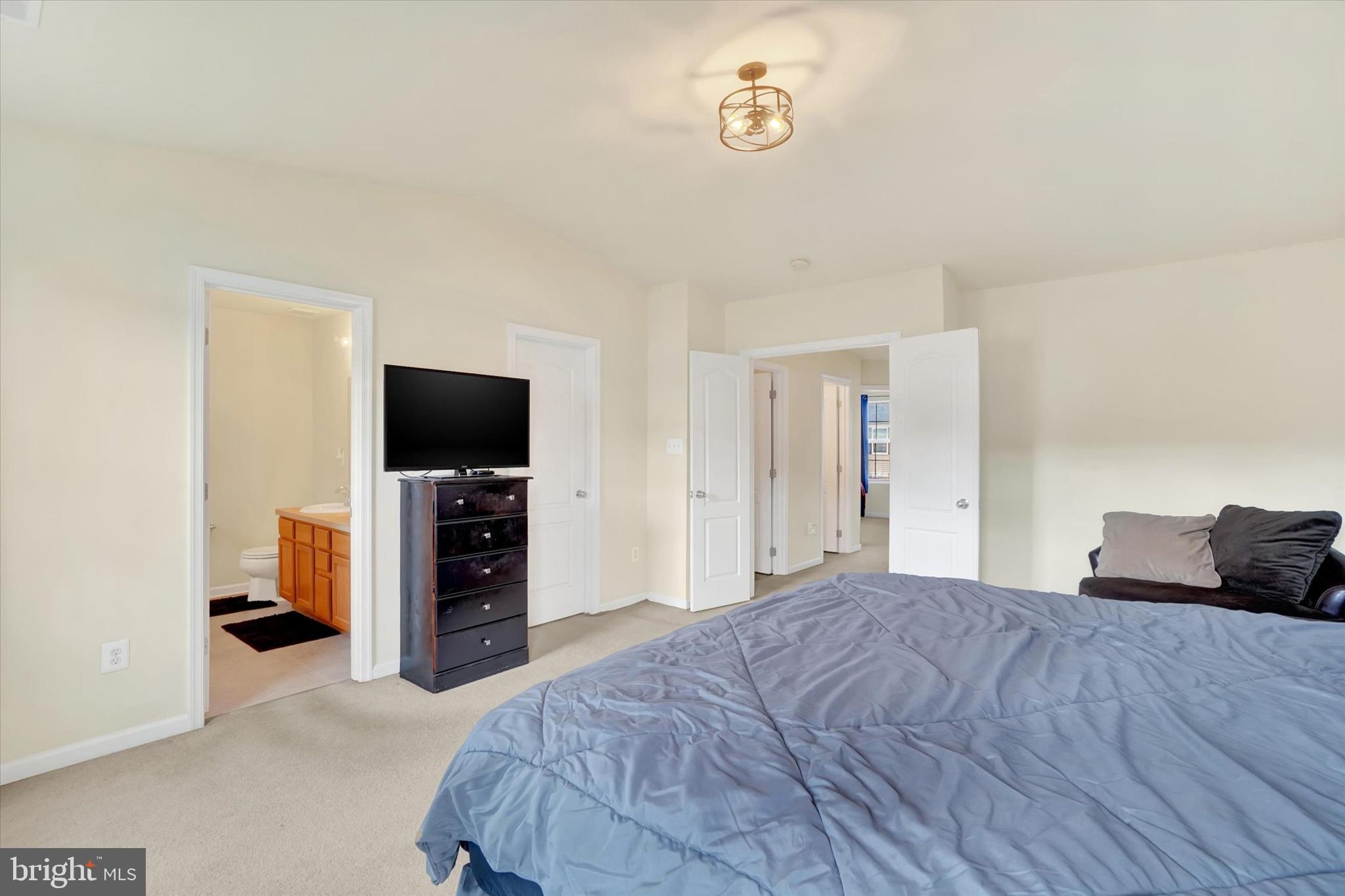 IRON BRIDGE LANDING - Residential