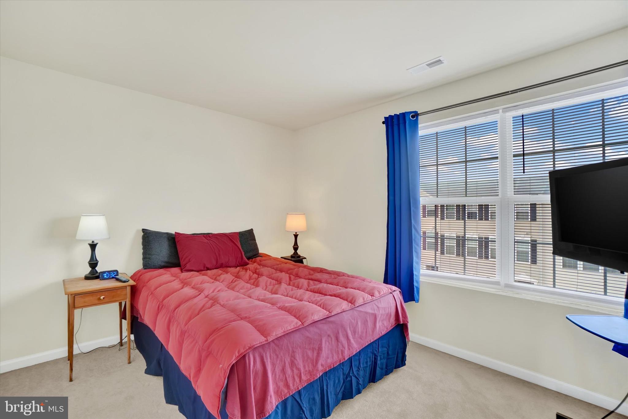 IRON BRIDGE LANDING - Residential