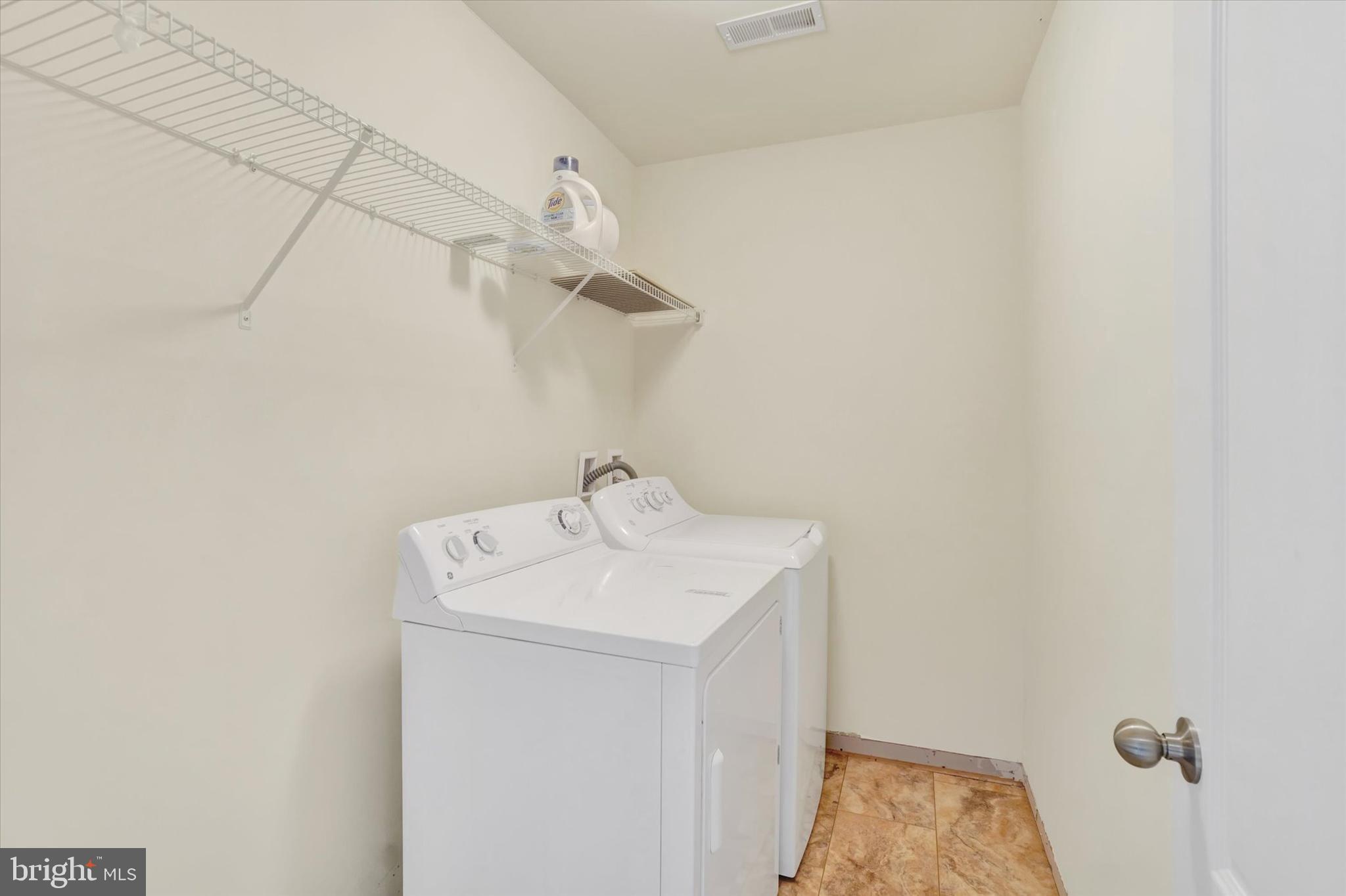 IRON BRIDGE LANDING - Residential