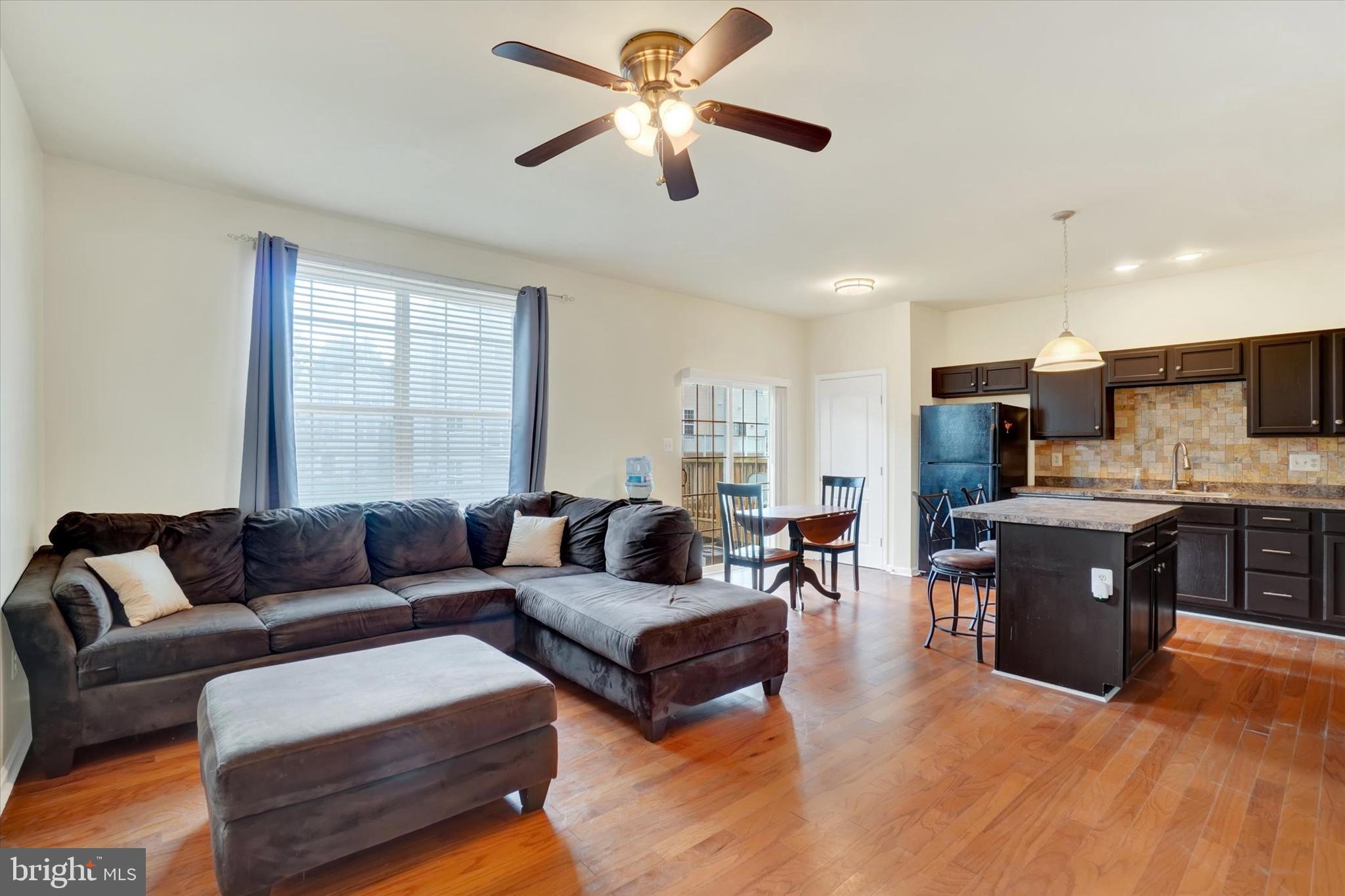 IRON BRIDGE LANDING - Residential