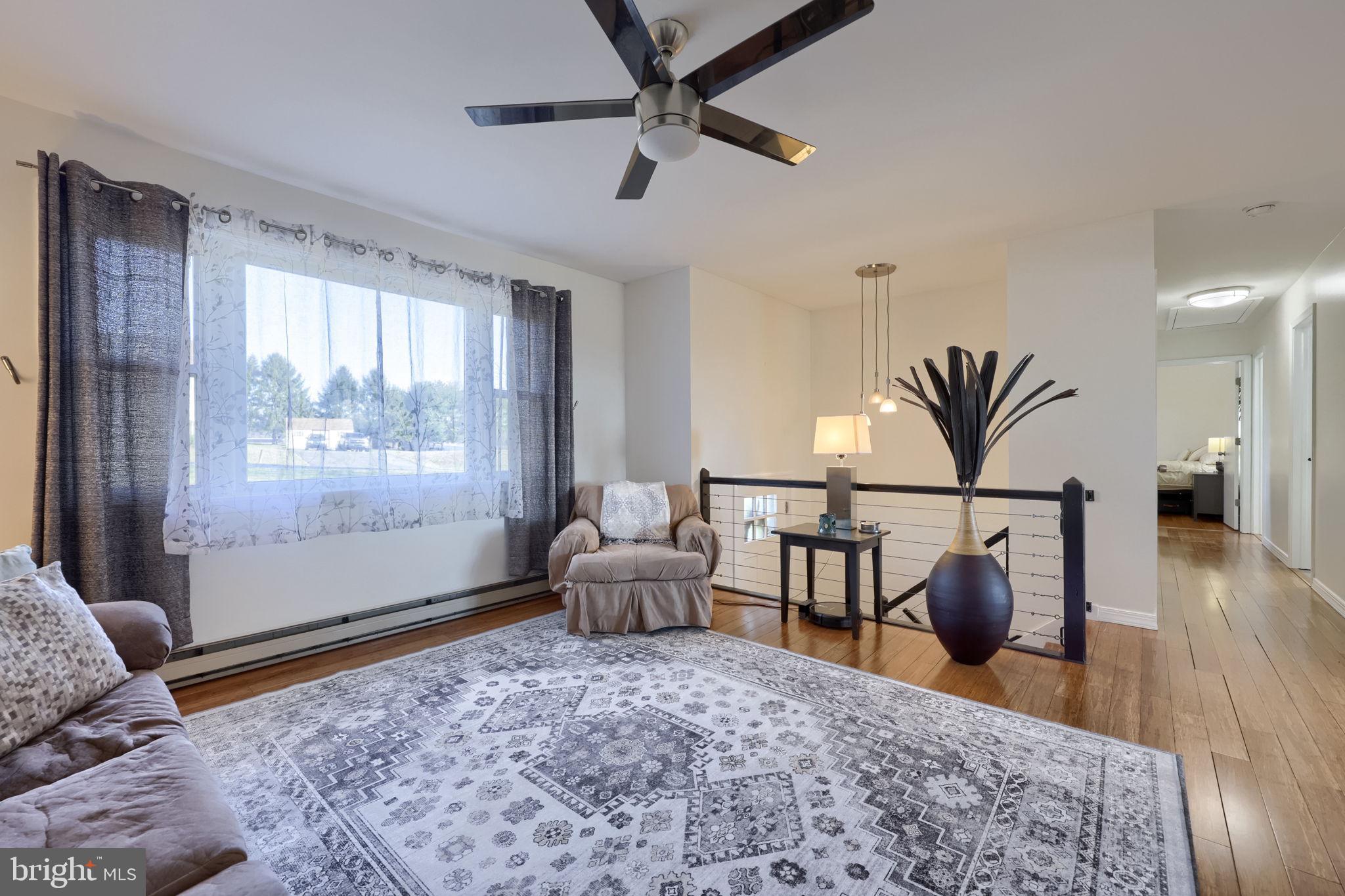 433 SLEEPY HOLLOW DRIVE