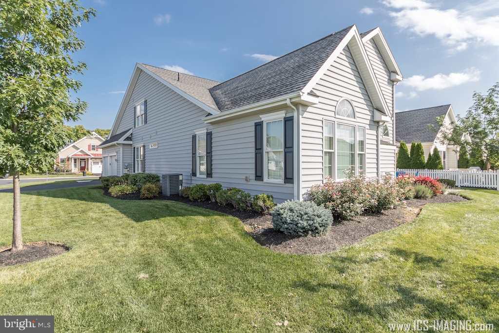 TRADITIONS OF AMERICA - Residential