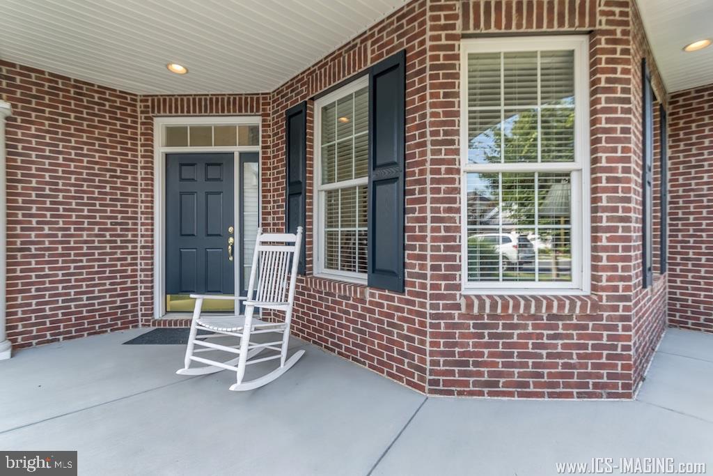TRADITIONS OF AMERICA - Residential
