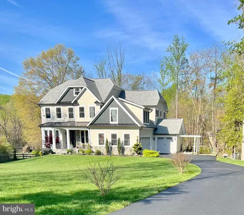 6248 Woodfair Drive, Fairfax Station, VA MLS: VAFX2228308