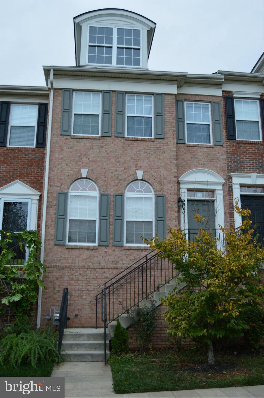 Lg 4 level Th includes, open floor plan on the main level, Gmt kitchen w/granite countertops and SS appliances, hardwood floors in the kitchen & breakfast room w/gas burning fireplace. MBR w/separate shower & soaking tub, bonus 4th floor level w/bedroom, full bath, and second family room. Close to I-270 and Metro Bus. **NEW CARPET & PAINT ON MAIN/BASEMENT LEVEL BEFORE NEW TENANT MOVES IN.