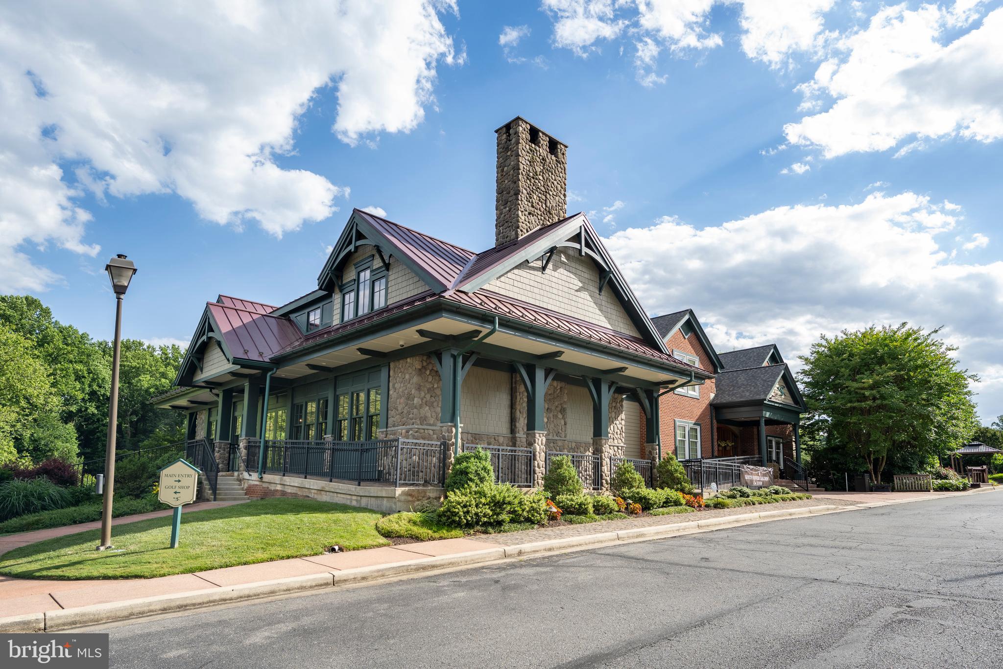 SOUTH RIVER COLONY - Residential