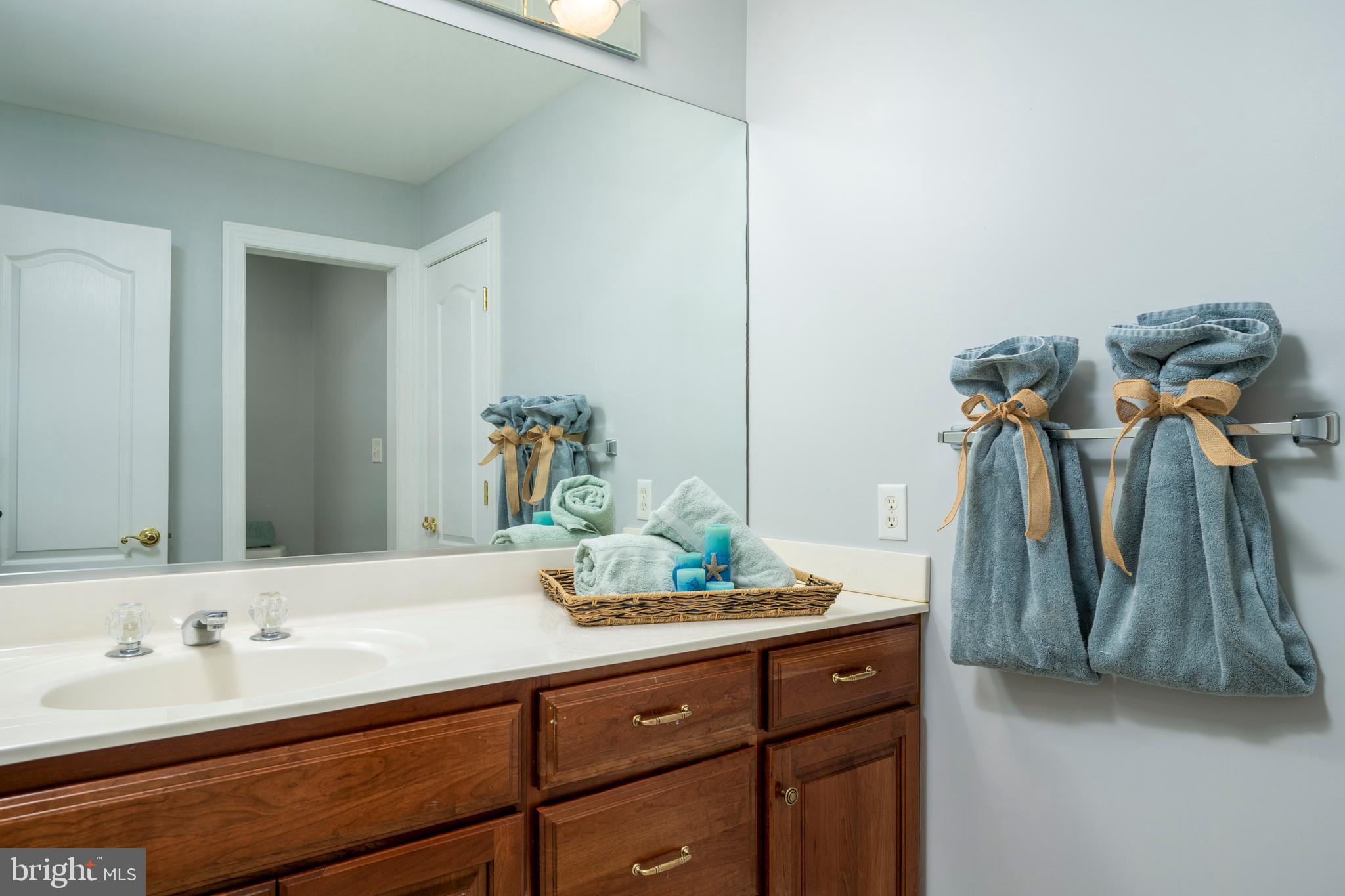 SOUTH RIVER COLONY - Residential