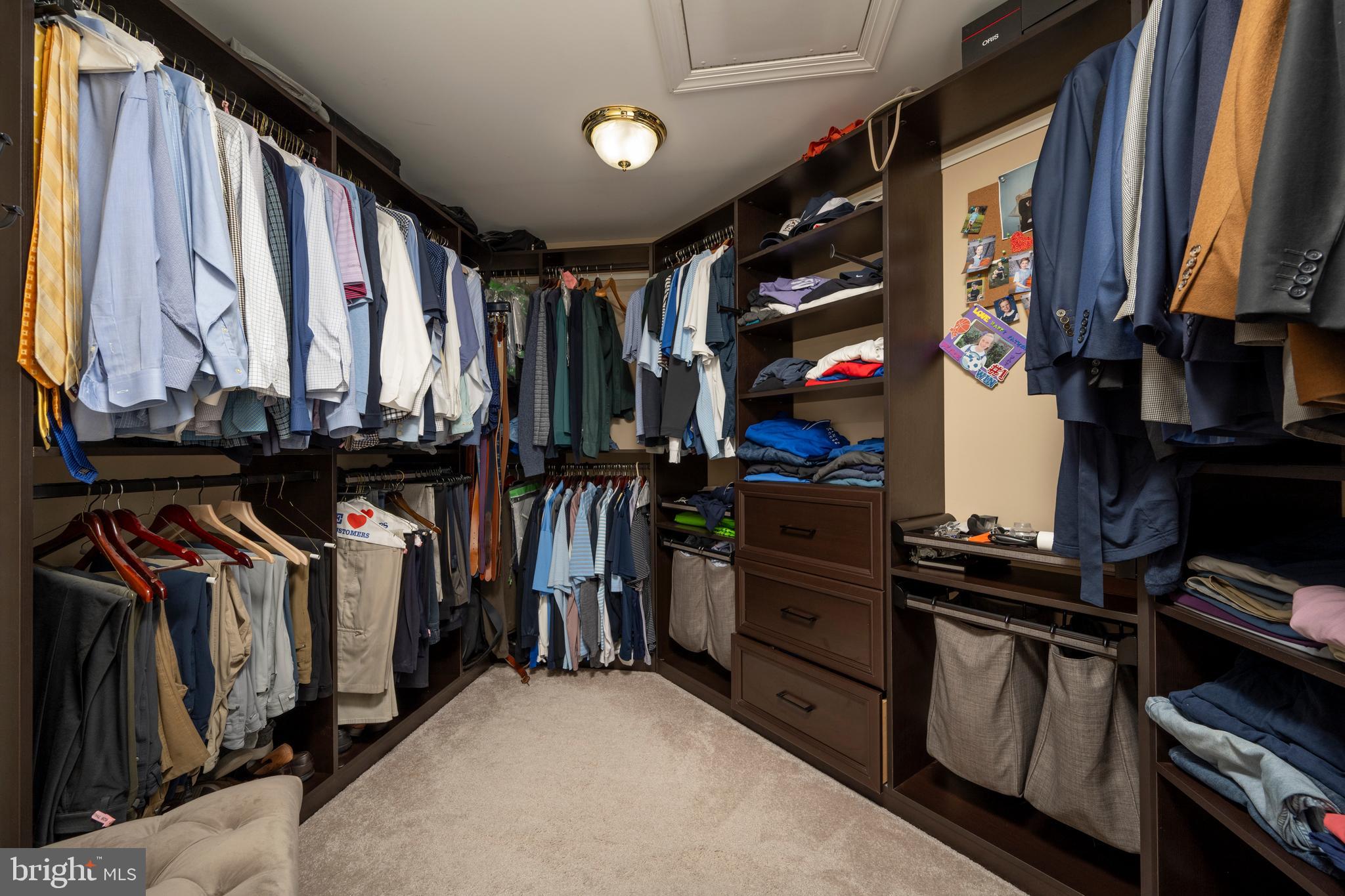 SOUTH RIVER COLONY - Residential