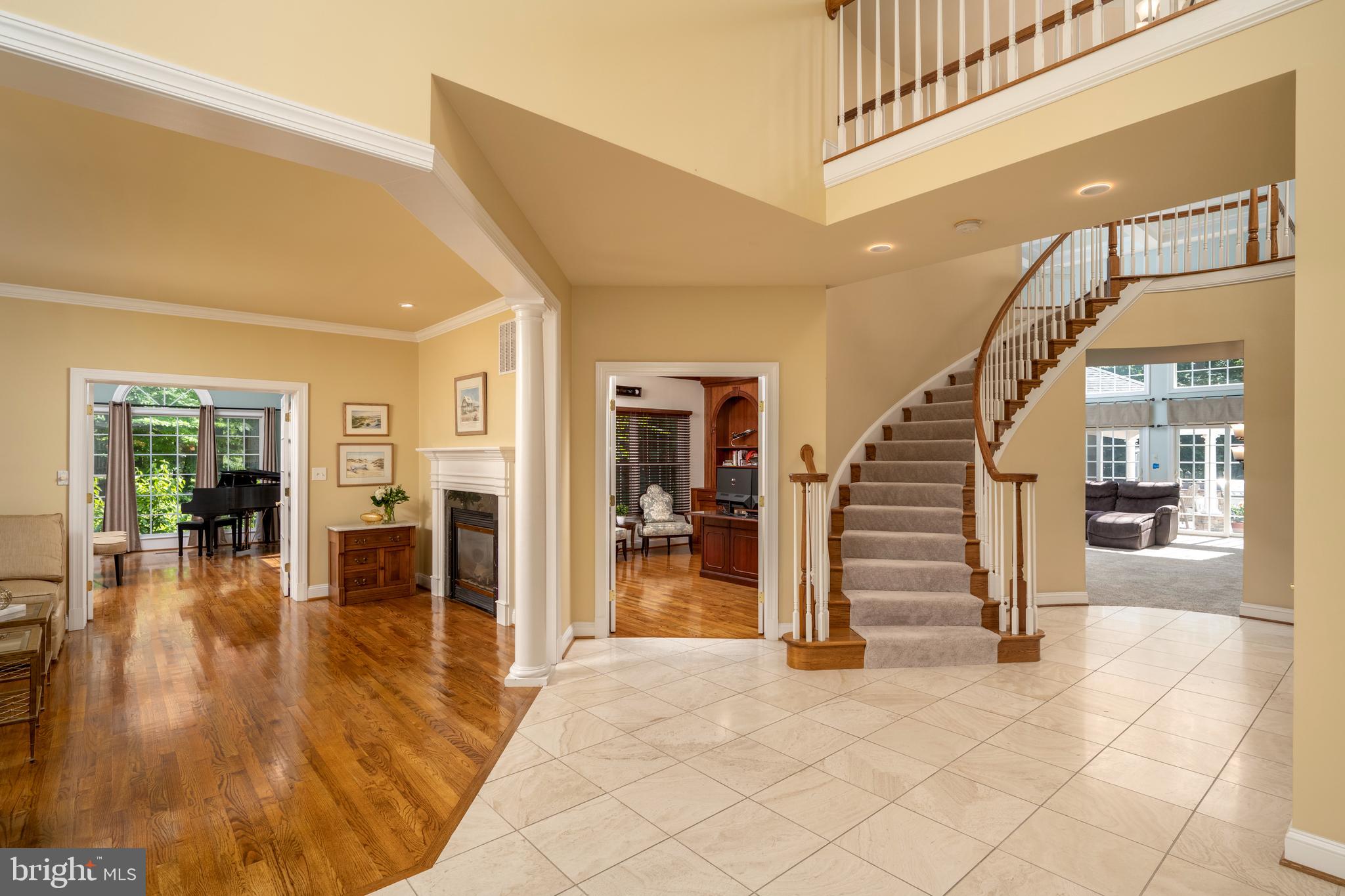 SOUTH RIVER COLONY - Residential