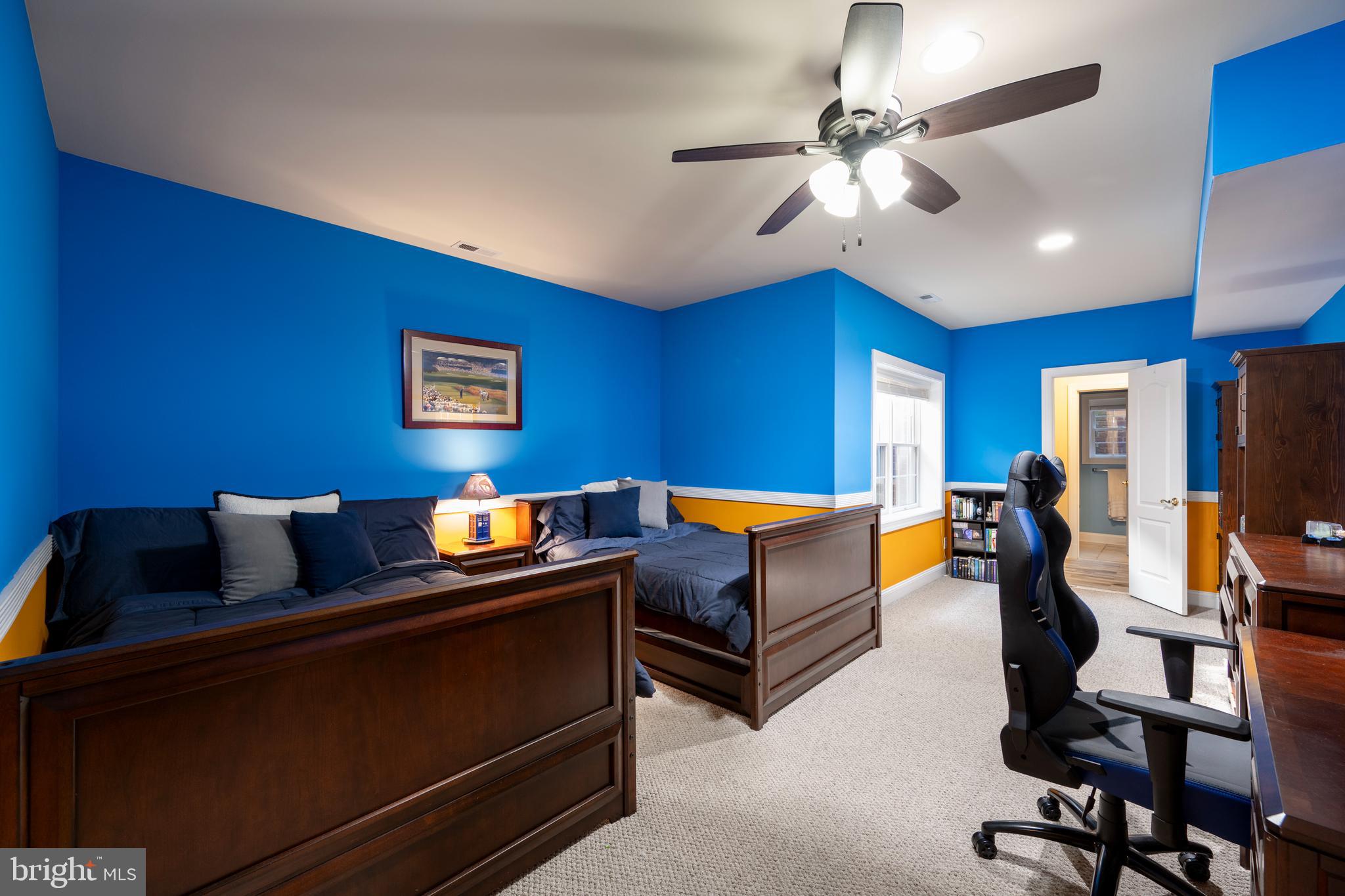 SOUTH RIVER COLONY - Residential