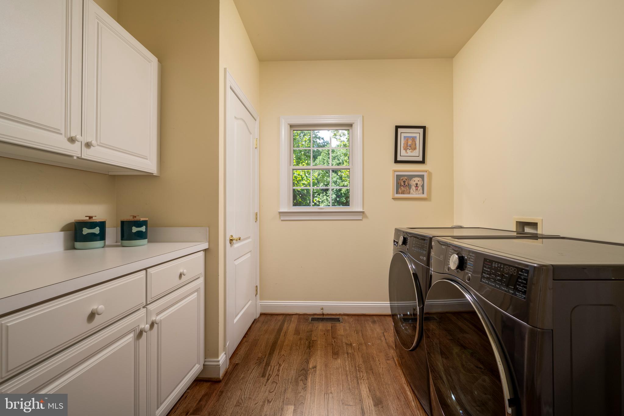 SOUTH RIVER COLONY - Residential