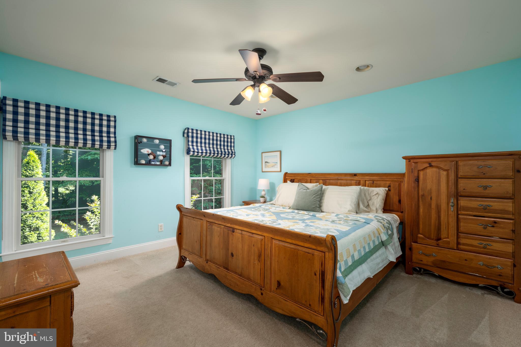 SOUTH RIVER COLONY - Residential