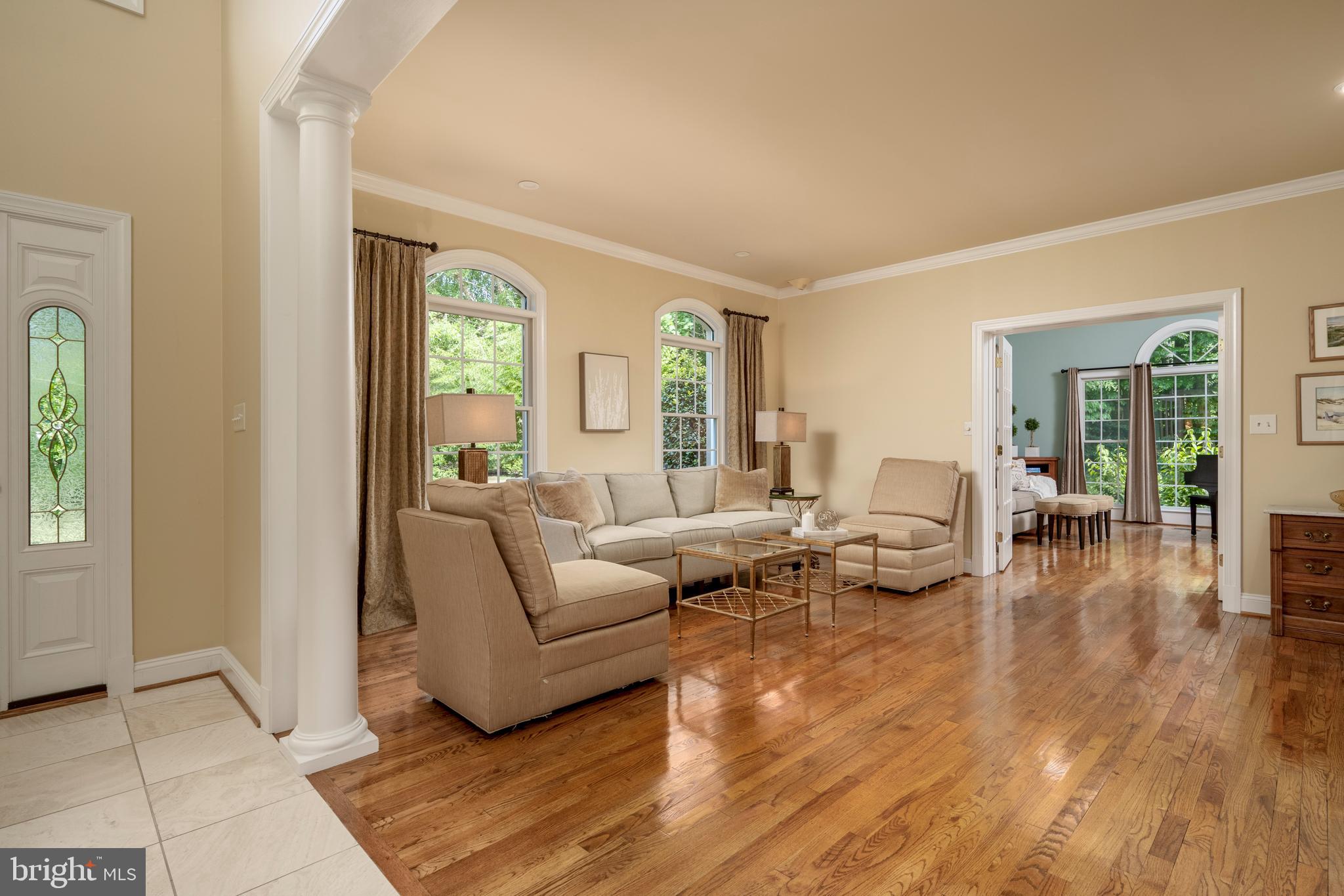 SOUTH RIVER COLONY - Residential