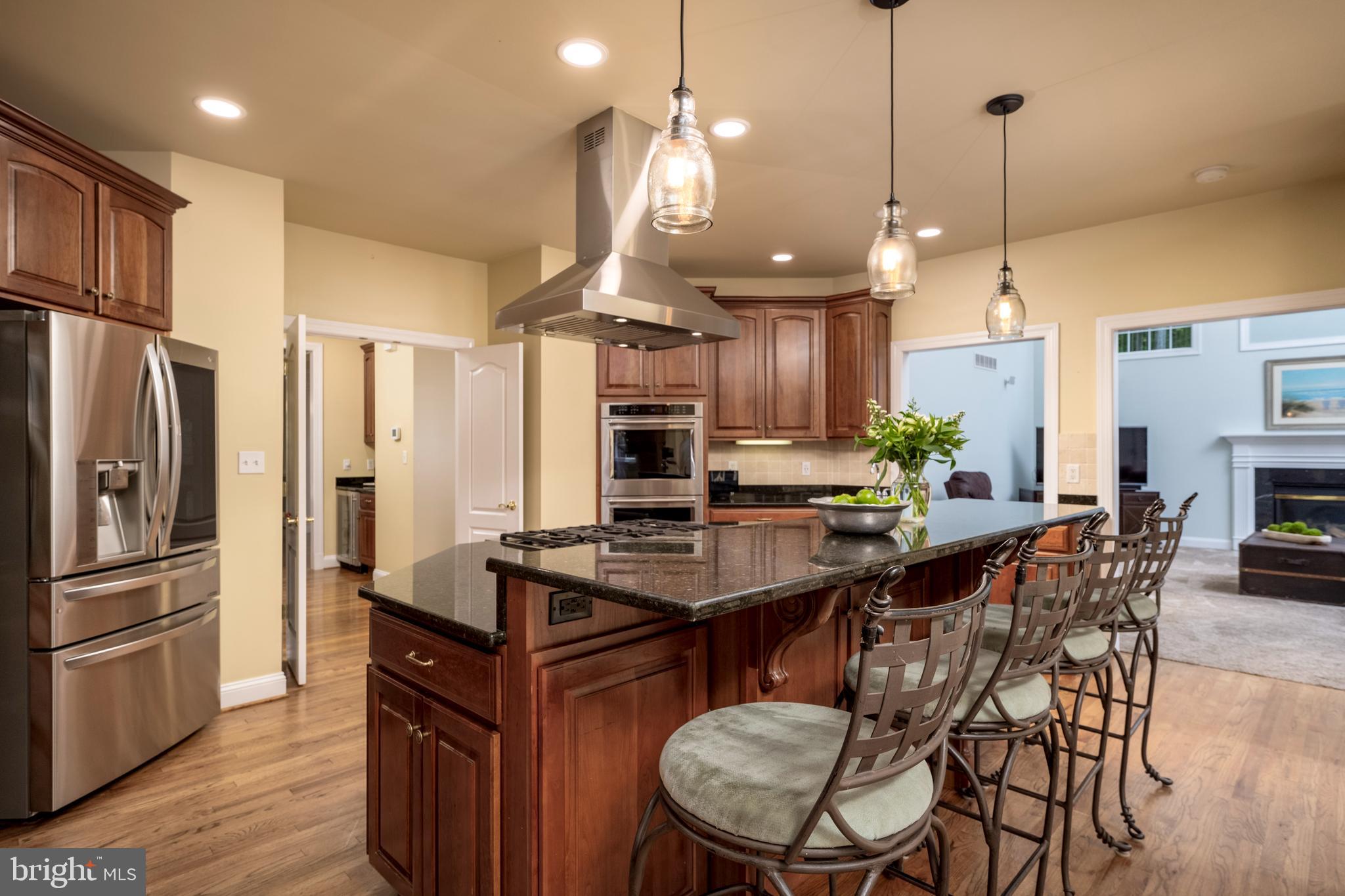 SOUTH RIVER COLONY - Residential