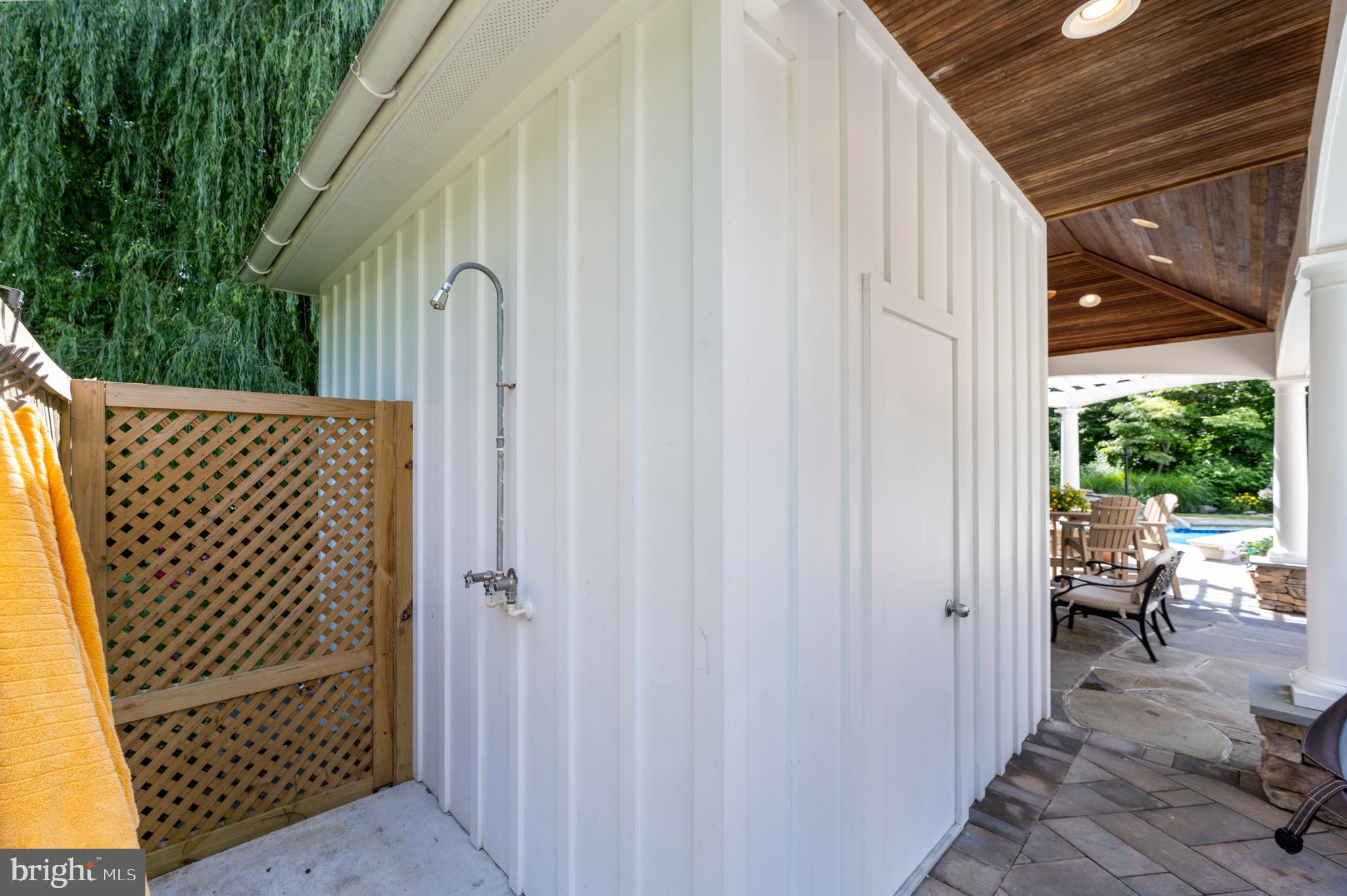 SOUTH RIVER COLONY - Residential